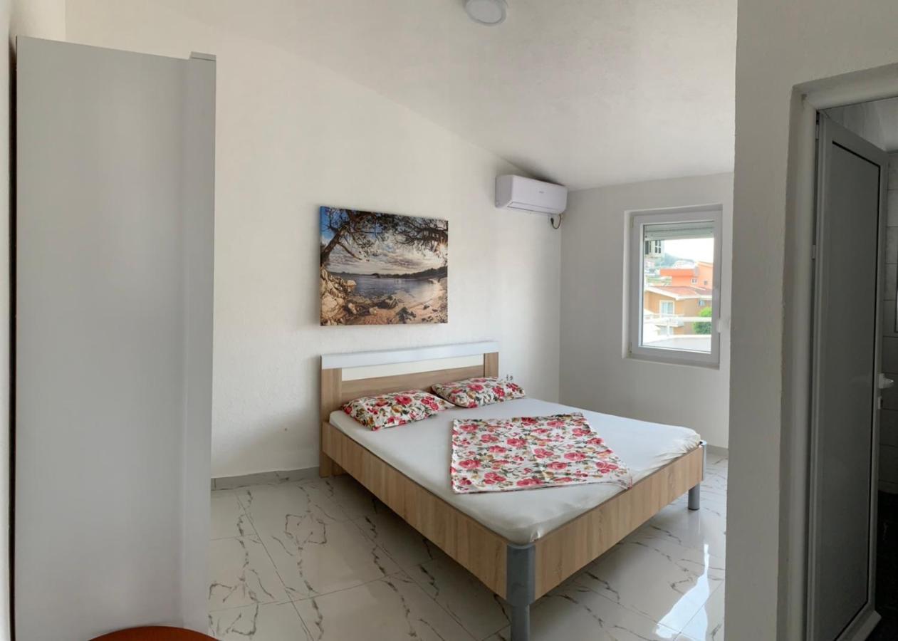 Il Freddo Apartments อุลซิน ภายนอก รูปภาพ